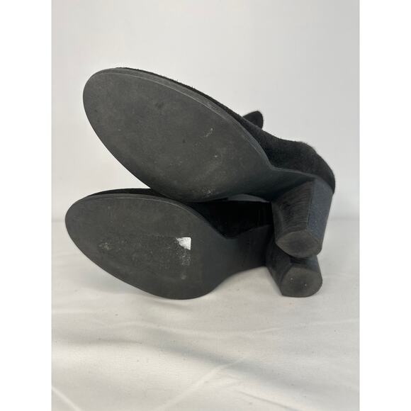 Signature by Cole Hann black Suede heeled booties size 7.5 - Picture 12 of 13